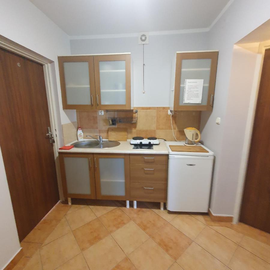 Na Fali Pokoje Goscinne Łeba Exterior foto